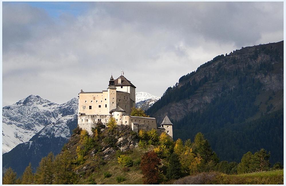 B&B Hotel & Appartements Chasa Valar Scuol Exterior photo